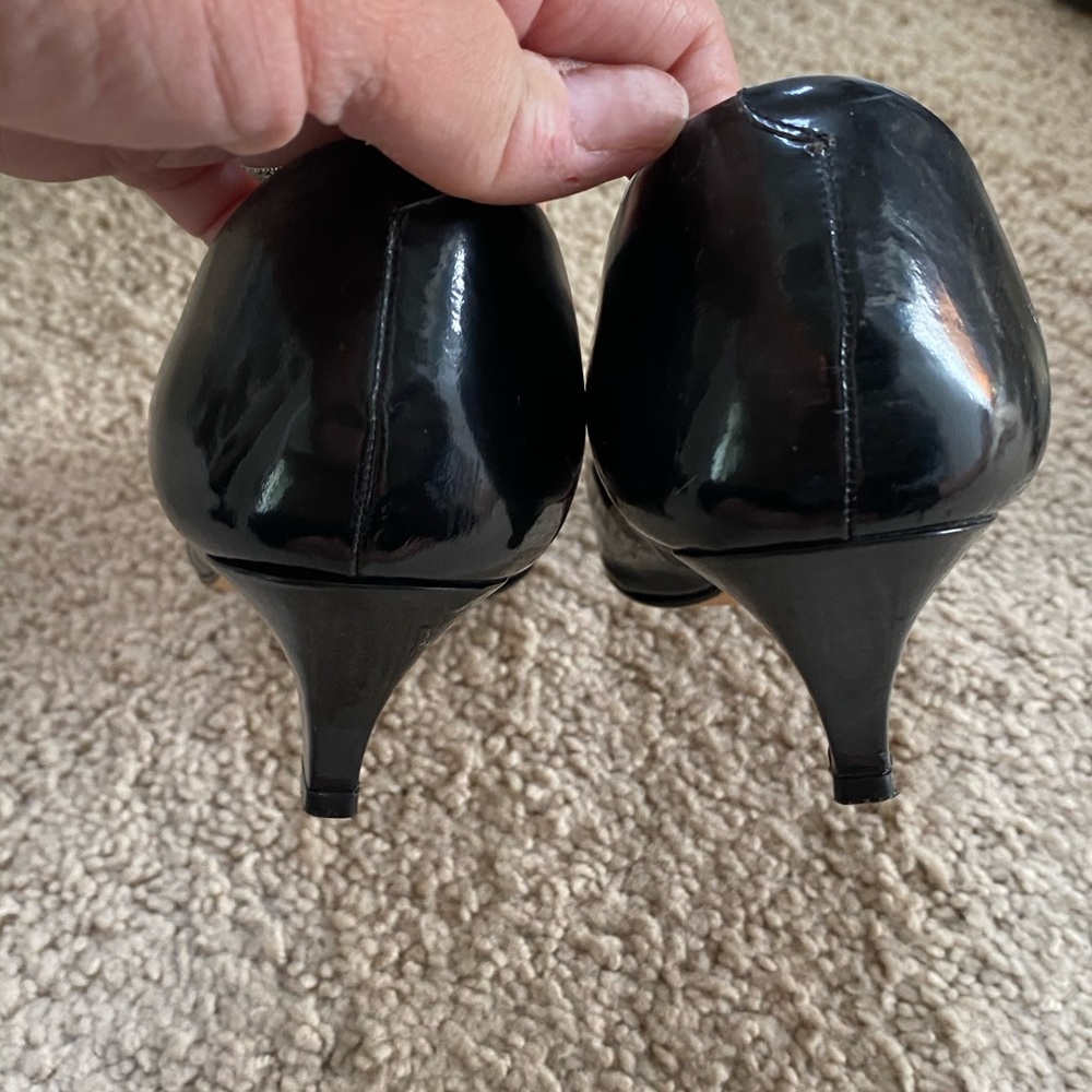 Bandolino Made in Italy black vintage pumps